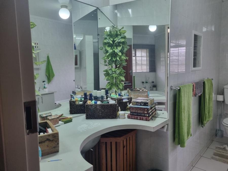 4 Bedroom Property for Sale in Vaalpark Free State